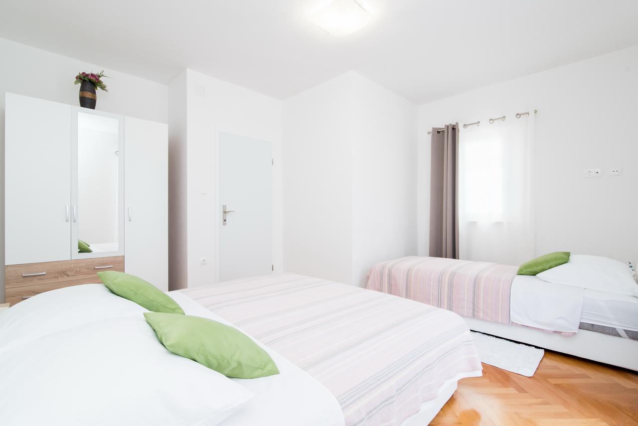 Apartment Seventh Heaven Podstrana Exterior foto
